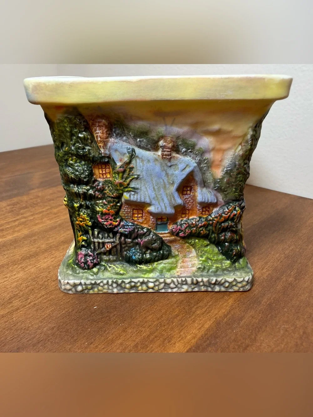 Thomas Kinkade Hand-Painted Cottage Planter in‎ Green, Yellow, Blue and Brown